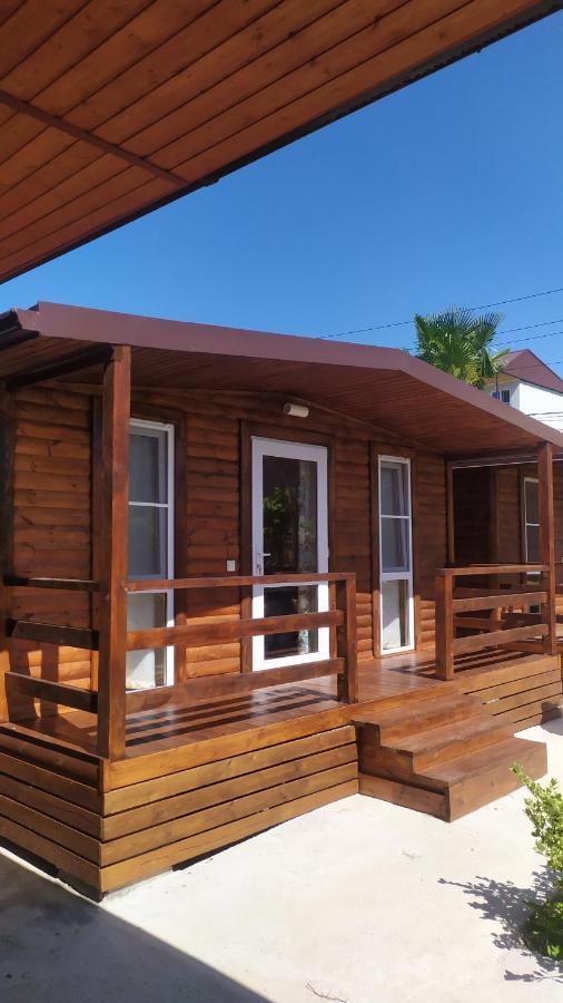 Guesthouse Mira Gagra Luaran gambar